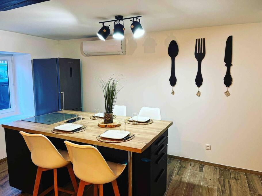 L'Insolite Airbnb Vignieu Extérieur photo