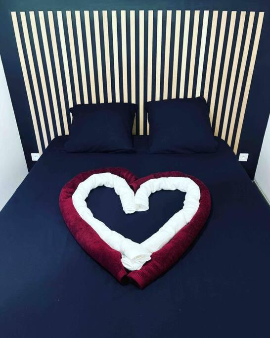 L'Insolite Airbnb Vignieu Extérieur photo
